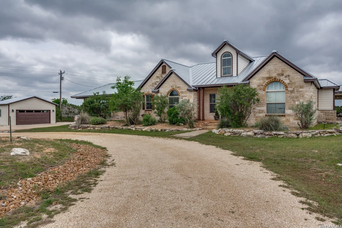 Photo of 106 RIVER MOUNTAIN DR