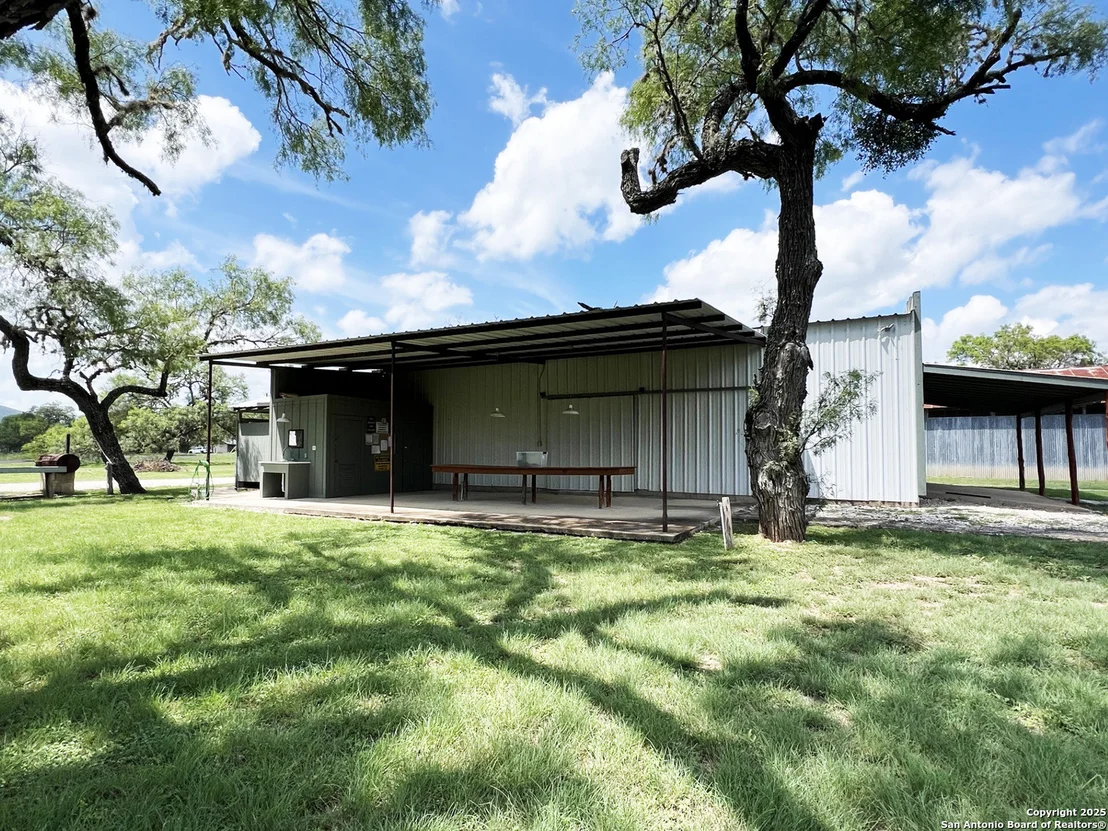 Photo of 867 RIVERTREE RD