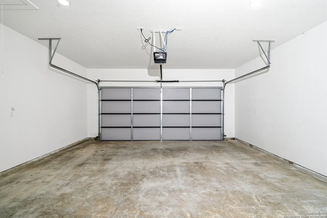 Photo of 15129 Norvell