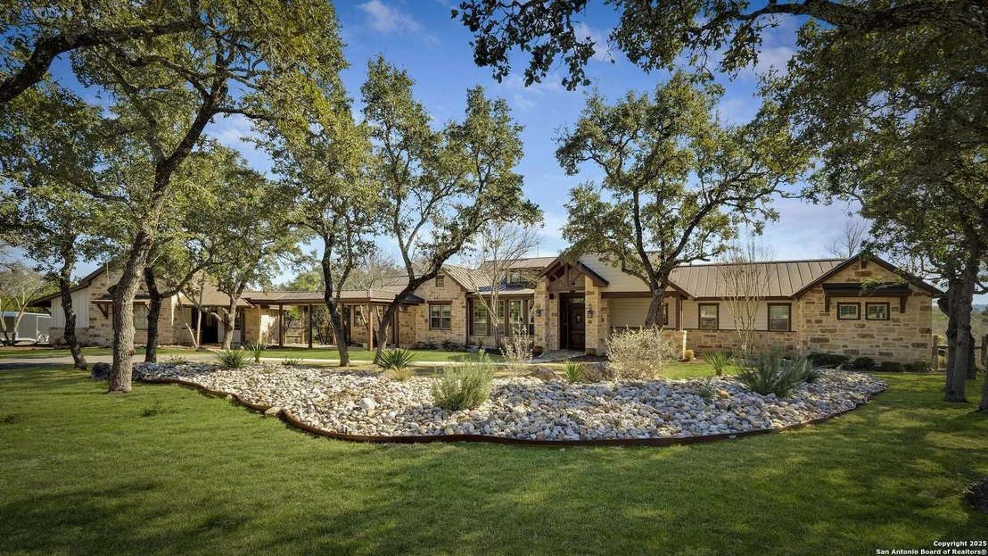 Photo of 107 LEGACY POINTE
