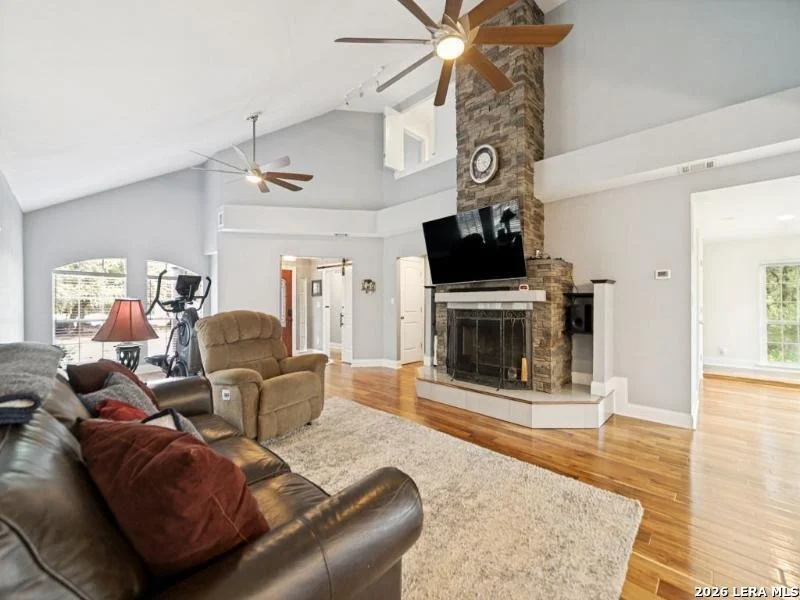 Photo of 104 Highland Woods