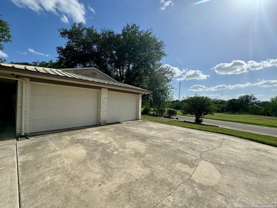 Photo of 608 Cenizo Blvd