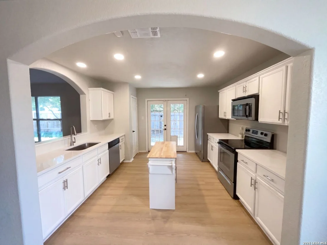 Photo of 8222 Grissom Cir