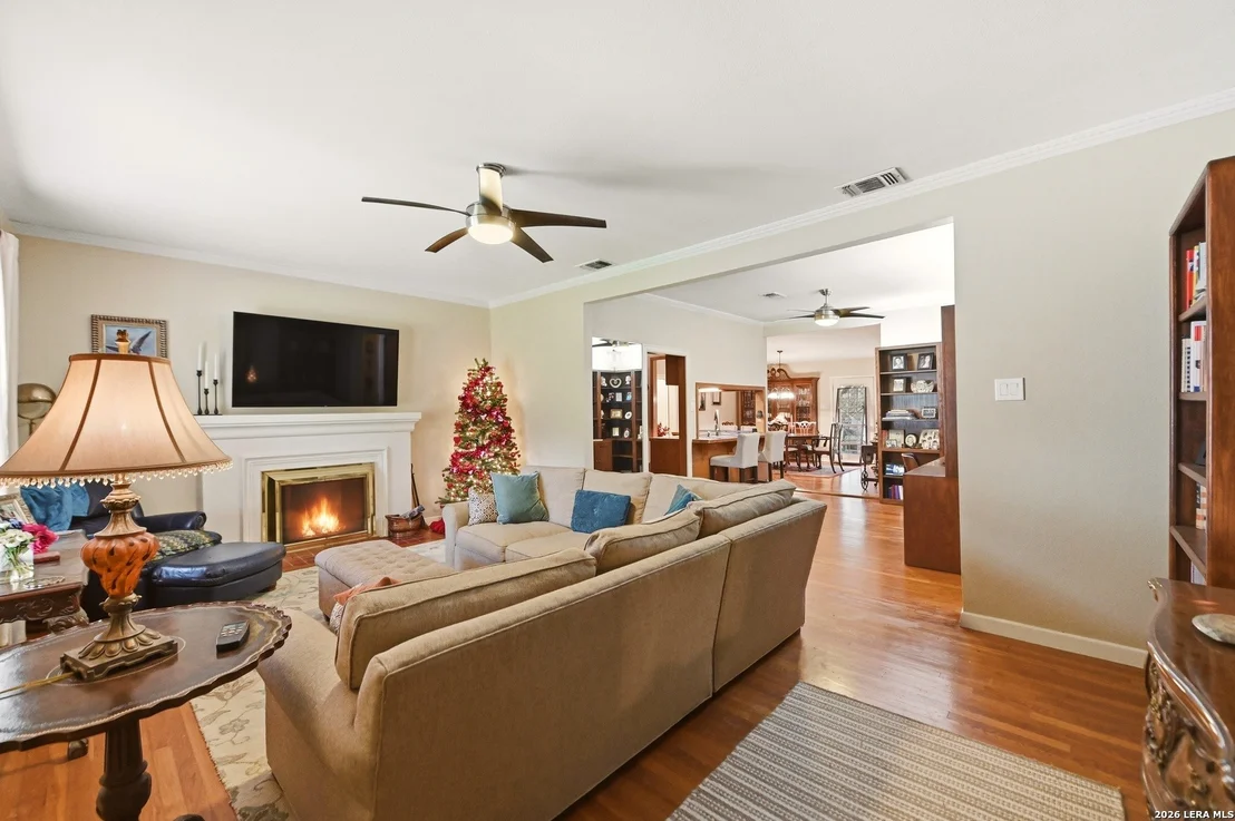 Photo of 237 THORAIN BLVD