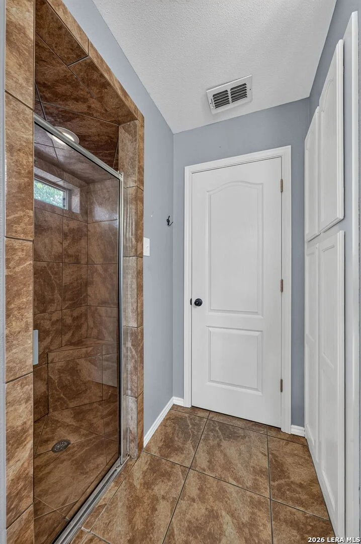 Photo of 1380 Meadowlark