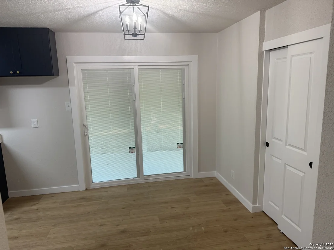 Photo of 5807 Stonybrook