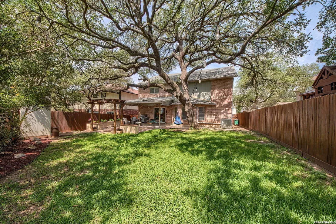 Photo of 2422 Thrasher Oak