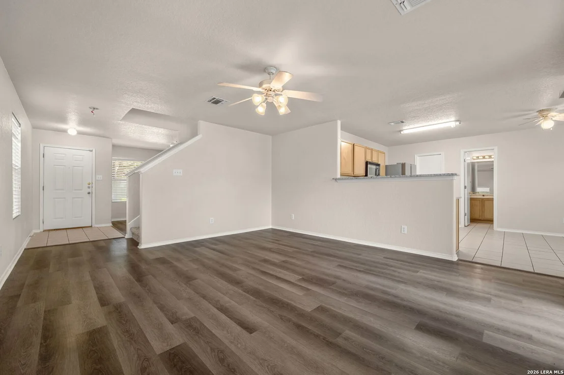 Photo of 9131 LAGUNA FLS