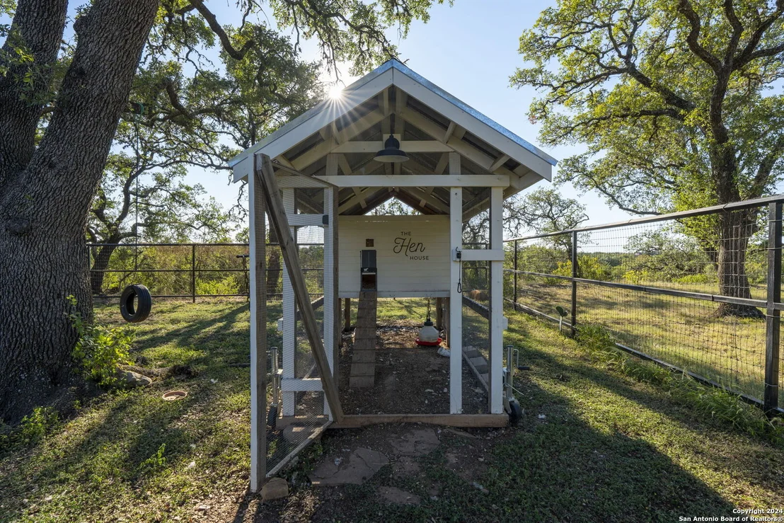 Photo of 8065 Rock Oak