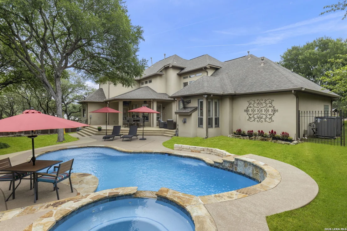 Photo of 921 GREAT TREE DR