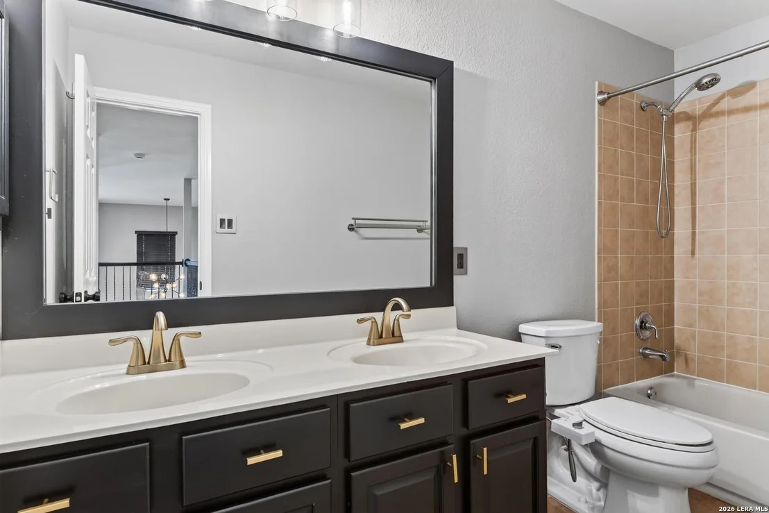Photo of 8206 VALLEY WL