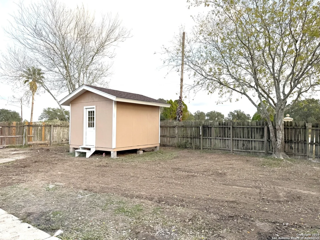 Photo of 1212 fairview