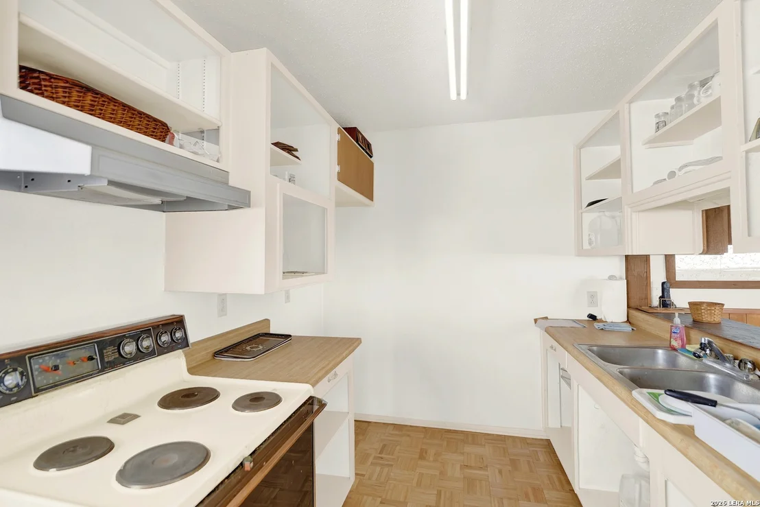 Photo of 705 shadyview