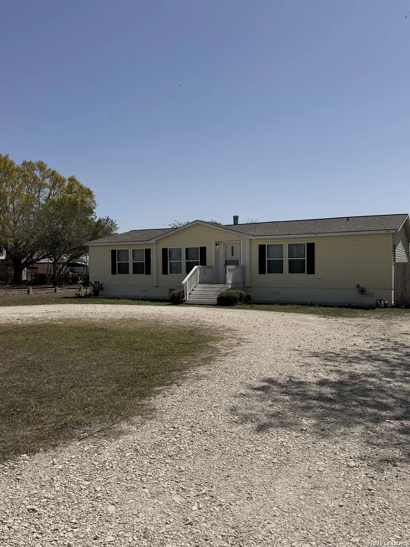 Photo of 2462 Chase Road