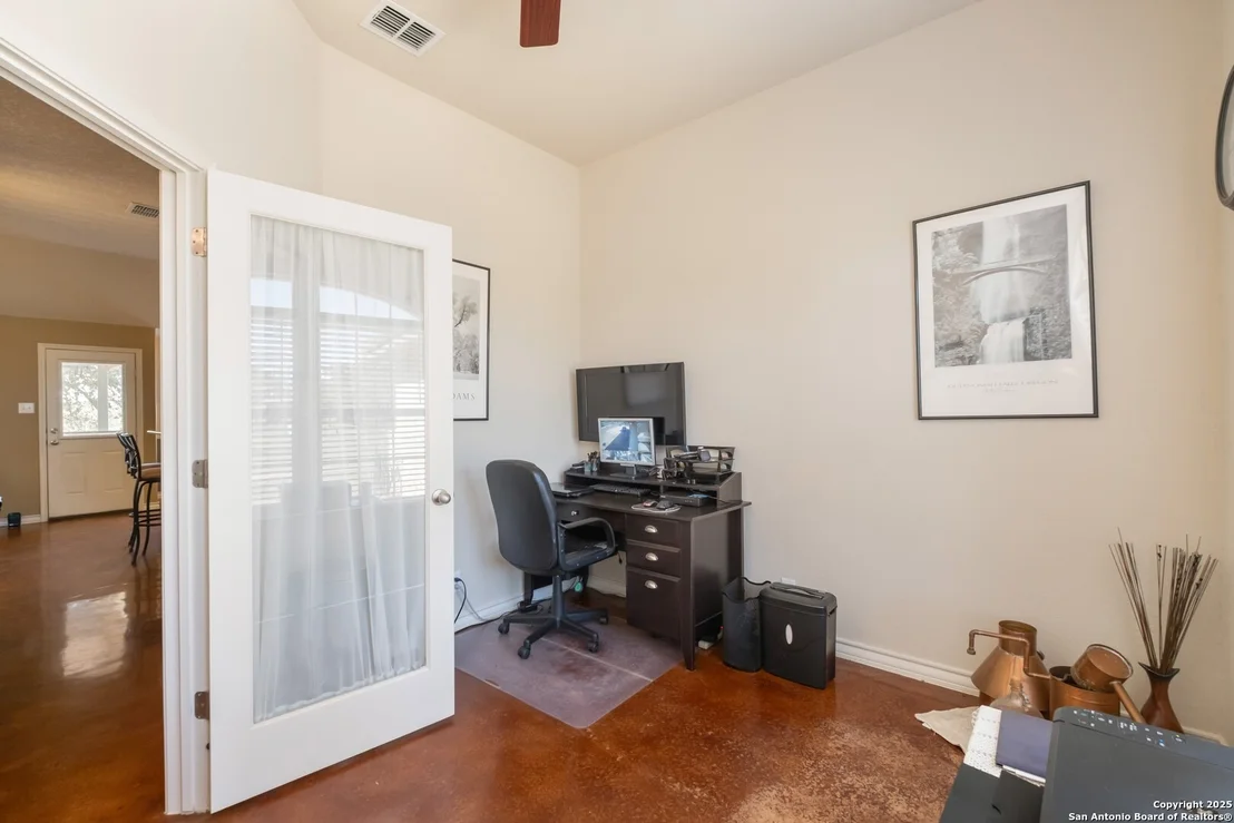 Photo of 22211 Savannah Heights