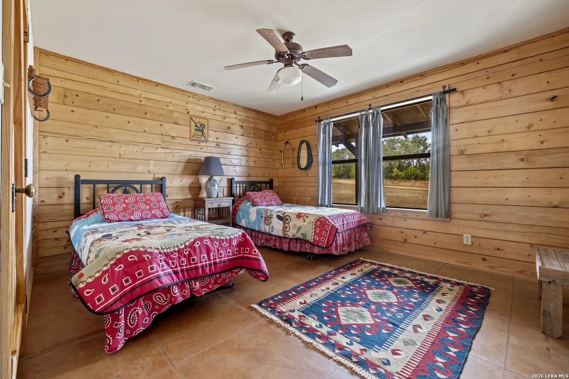 Photo of 957 Cedar Hills