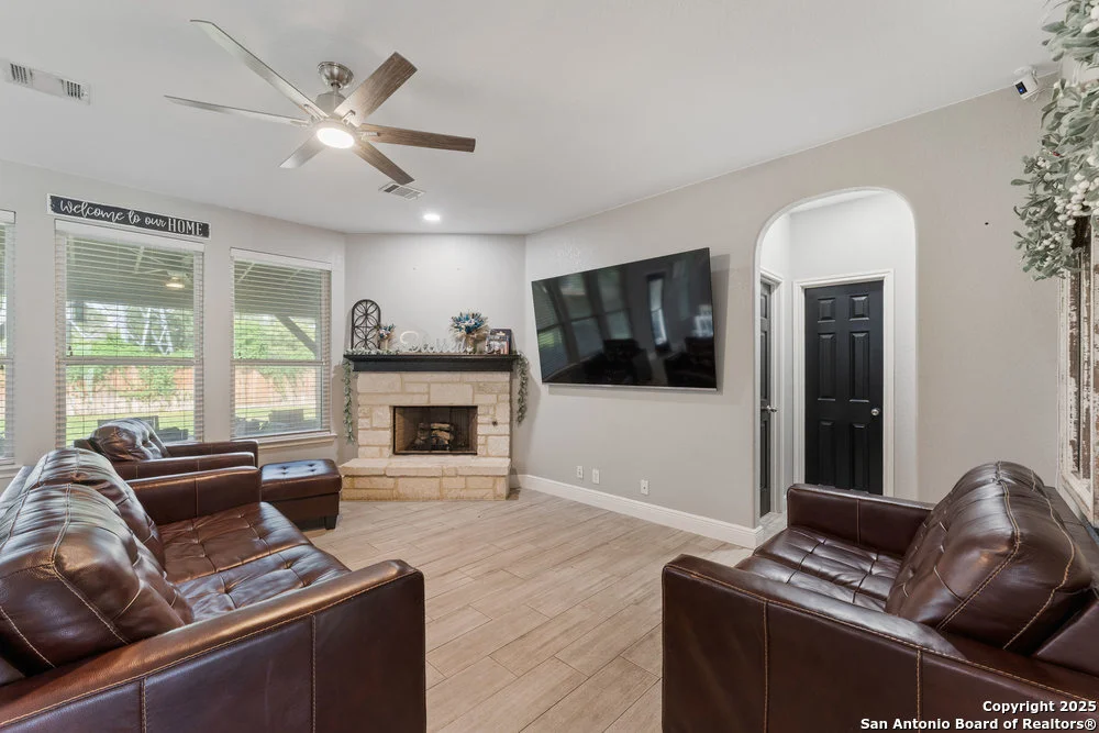 Photo of 2206 Dewey Pt