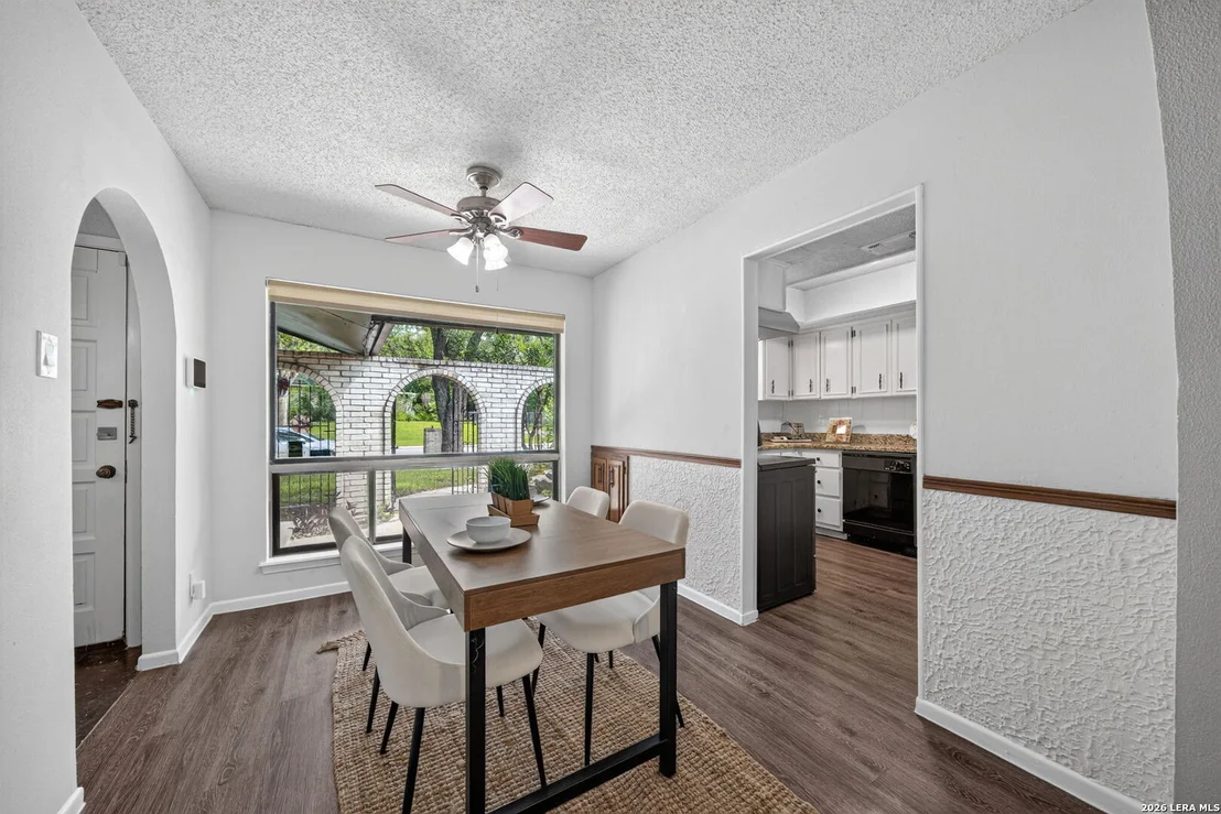 Photo of 7131 FOREST BRK