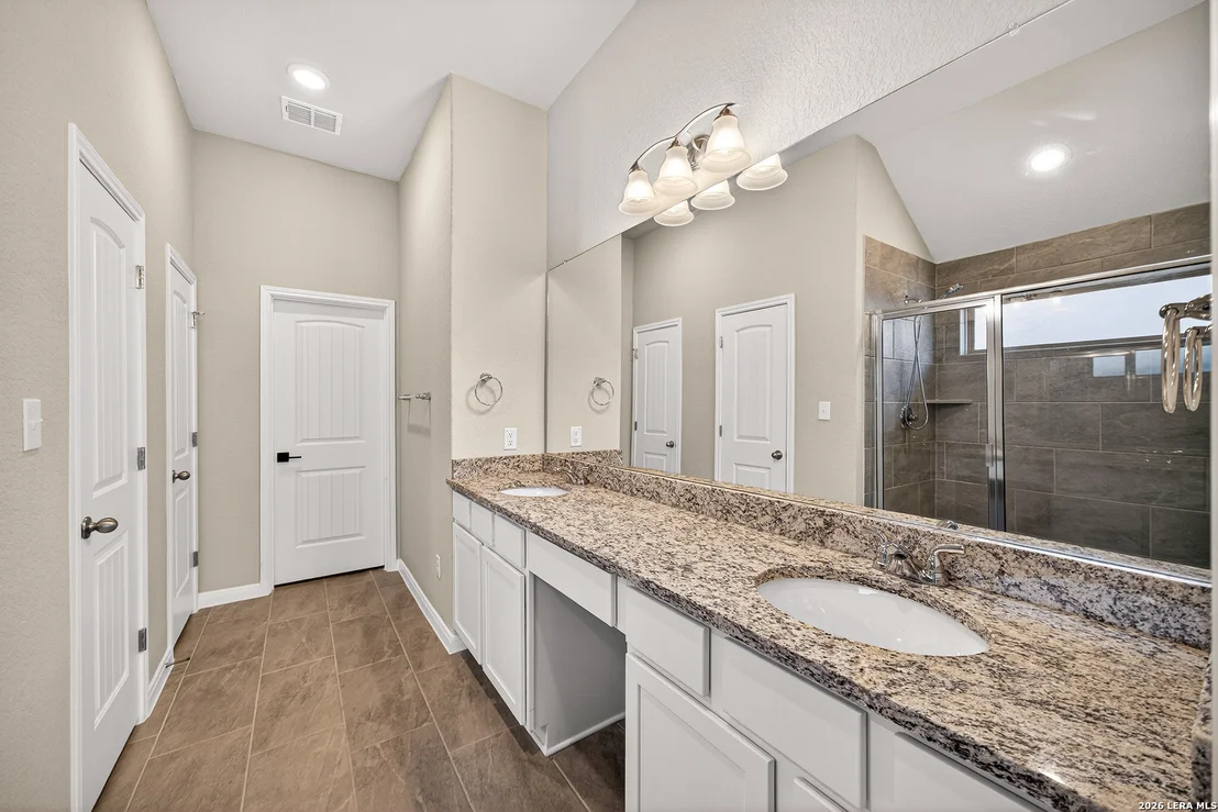 Photo of 12834 hush