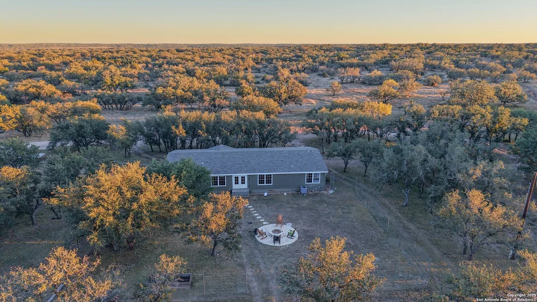 Photo of 1950 Tolles Rd