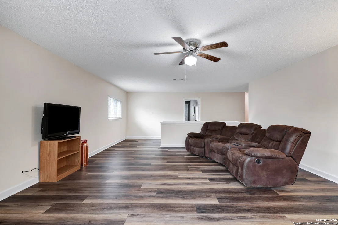 Photo of 9642 Elmstone