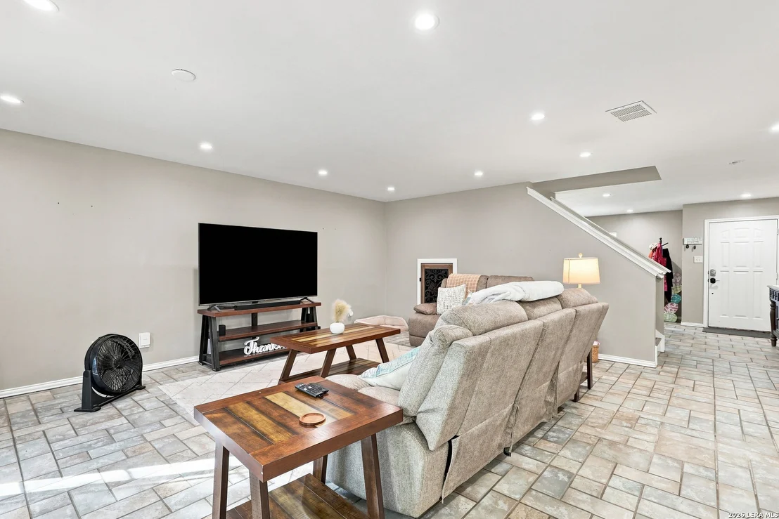 Photo of 4835 JOSHUA PT