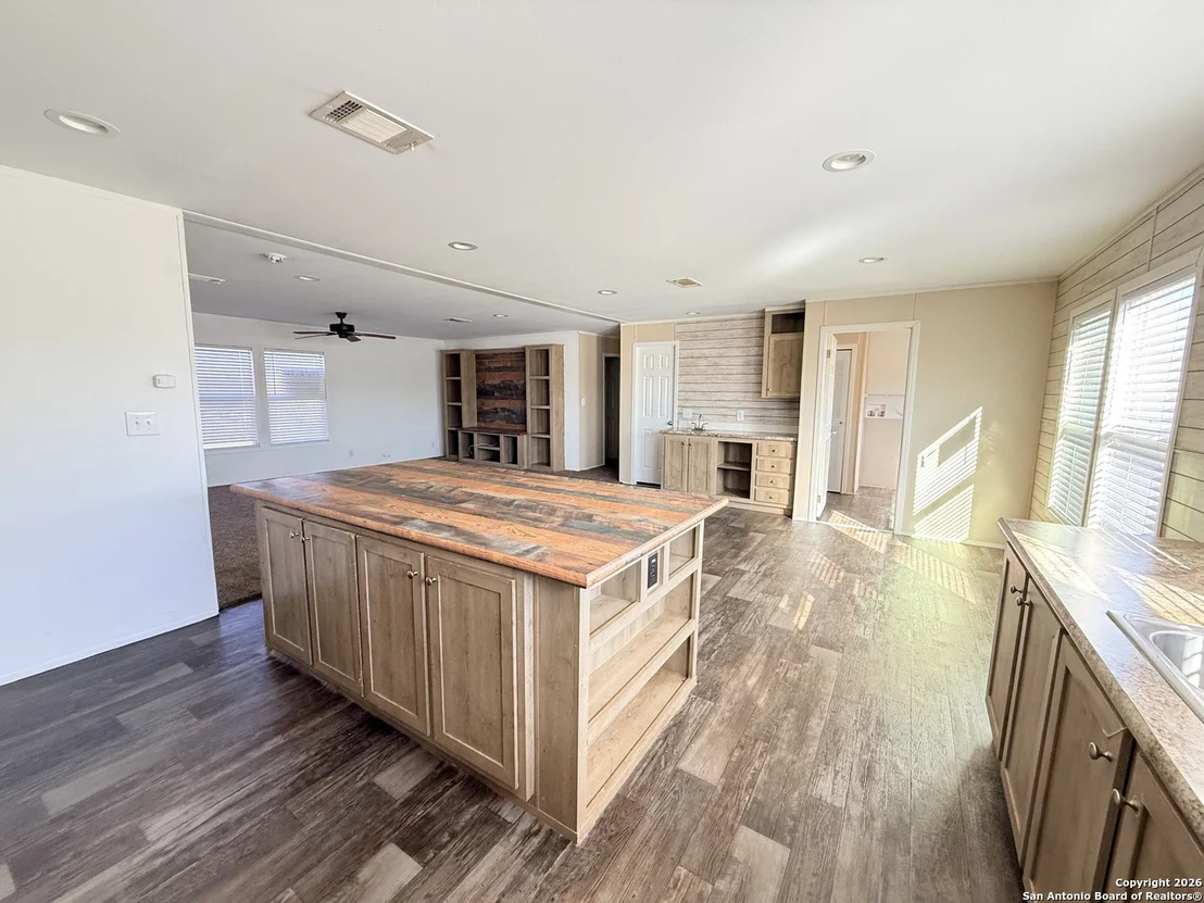 Photo of 1009 County Road 773