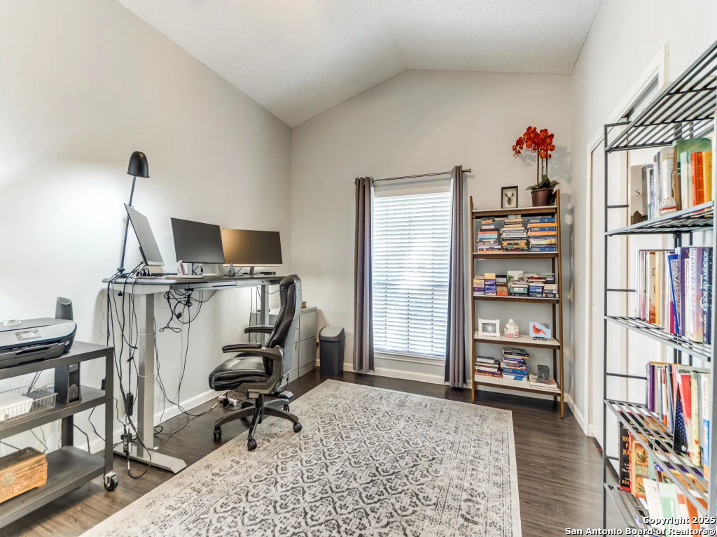 Photo of 5935 Heather View