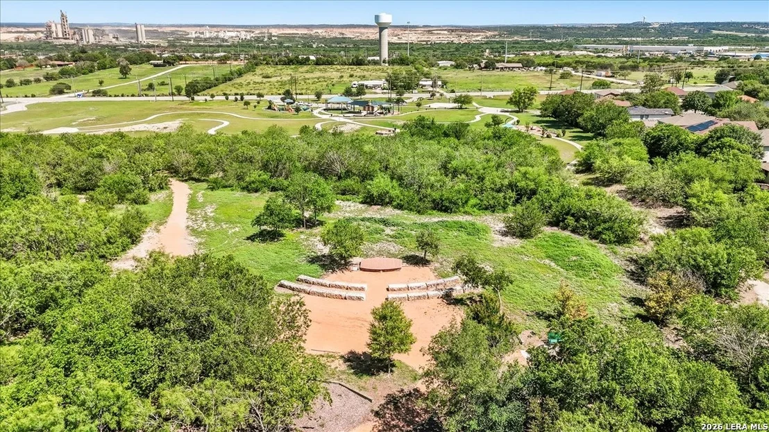 Photo of 3947 Trail De Paris