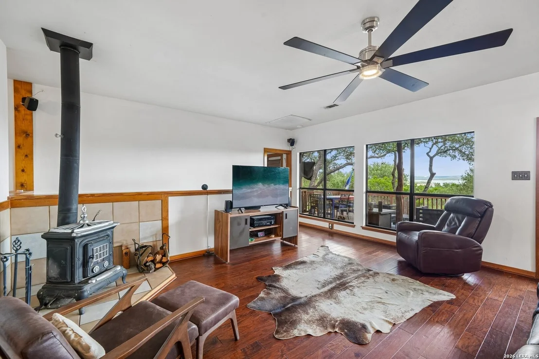 Photo of 175 Lorne Rd