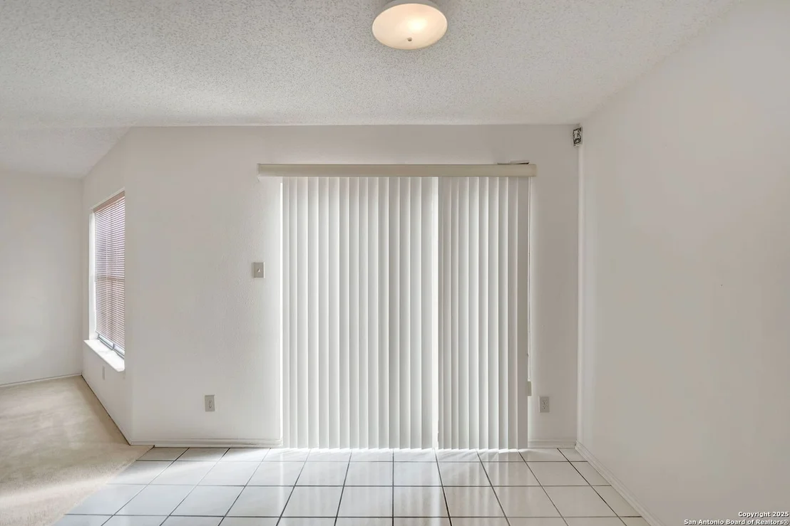 Photo of 6847 Evercrest