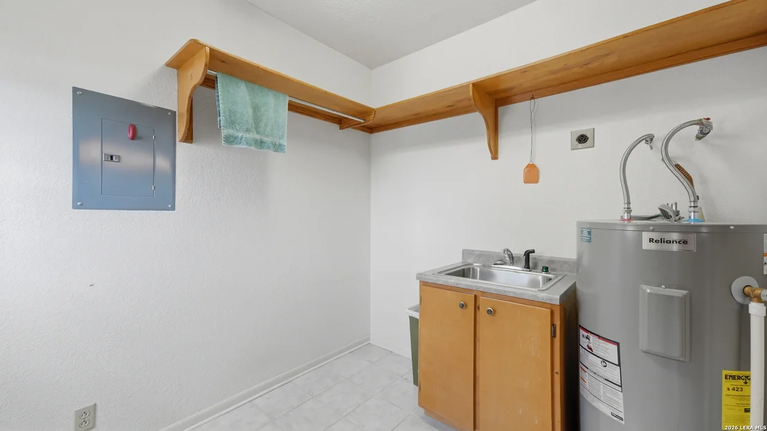 Photo of 1001 HORTON LN
