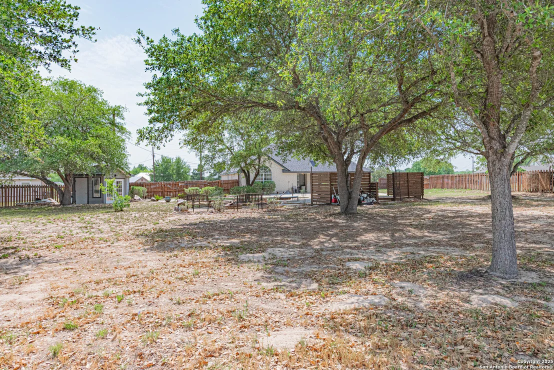 Photo of 433 Bear Gardens