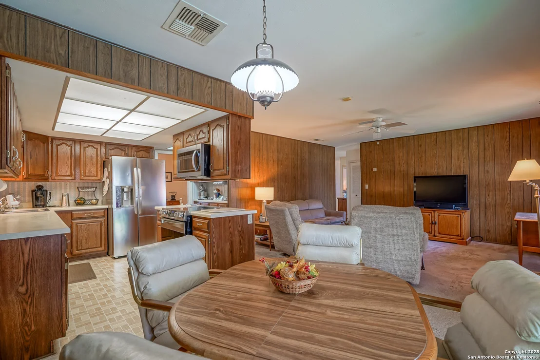 Photo of 6514 Robin Forest