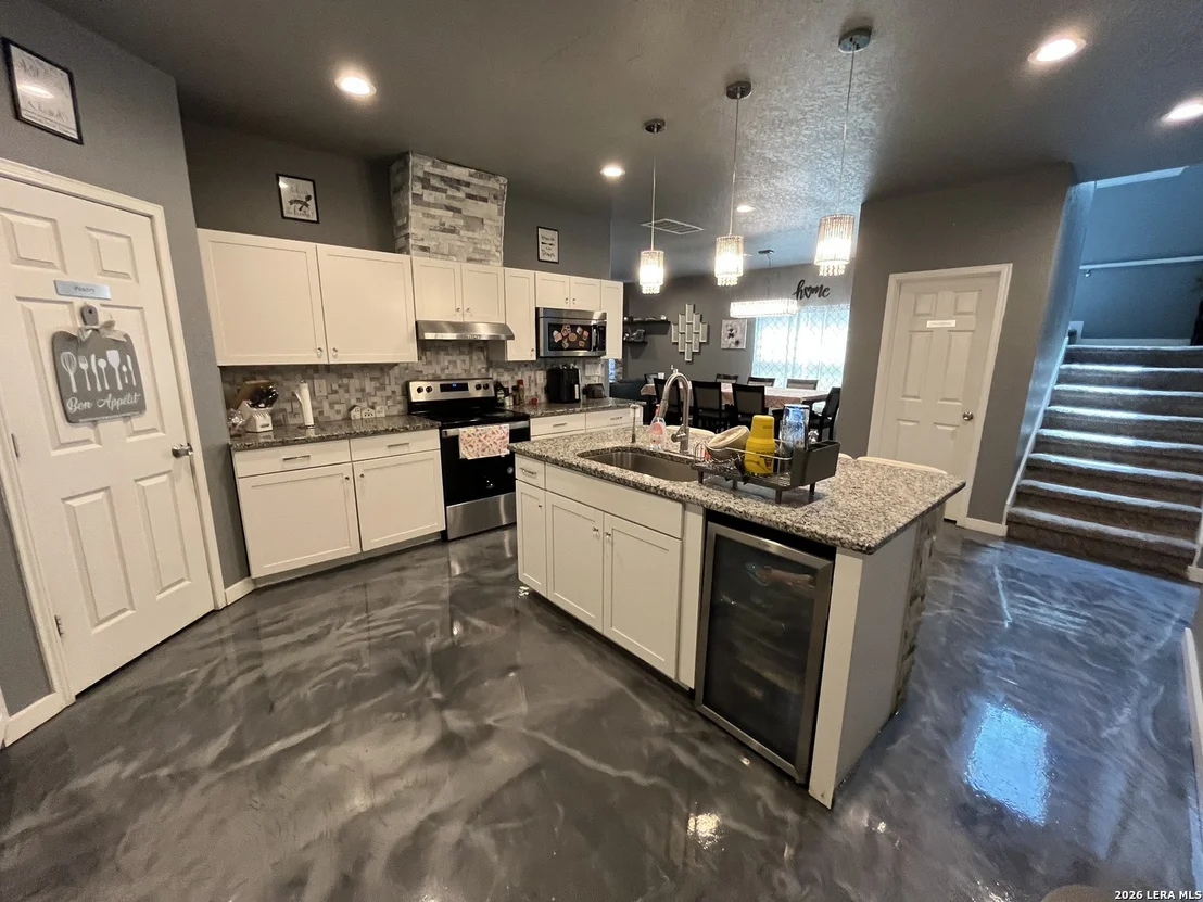 Photo of 6443 ELMER BLVD