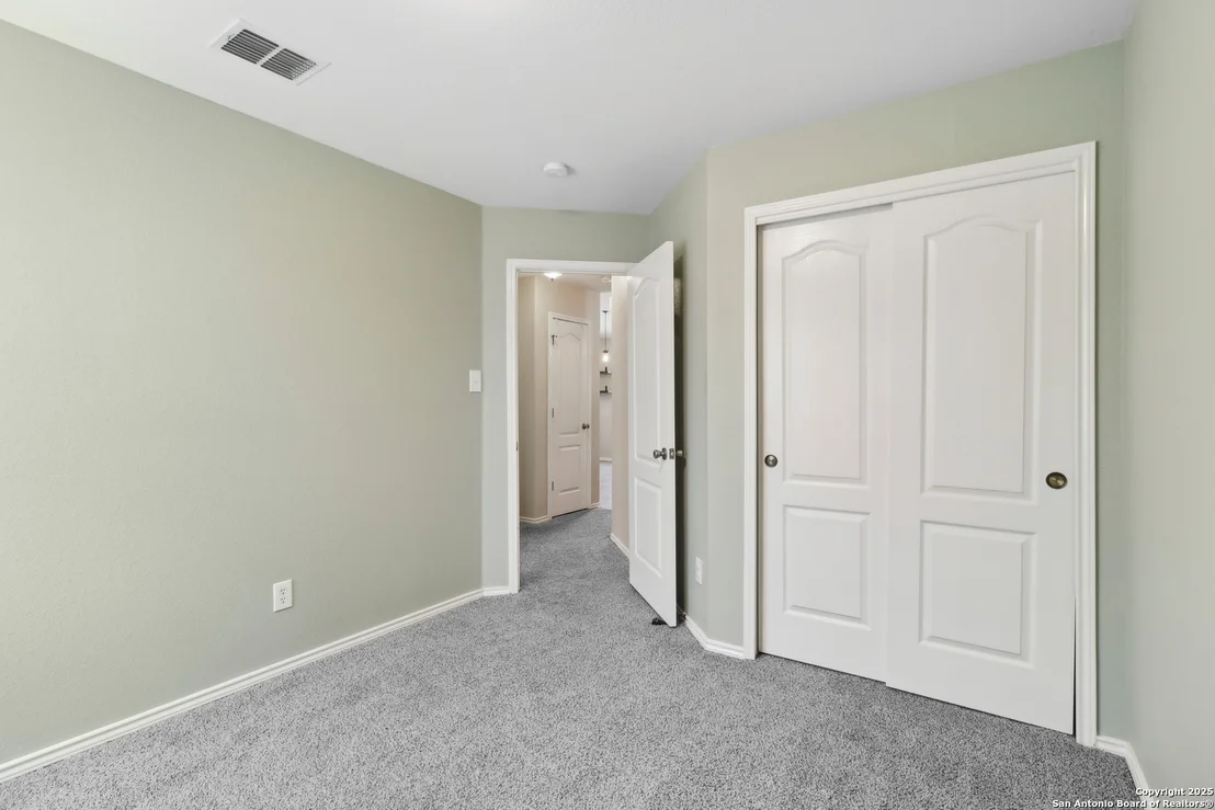 Photo of 11042 Pony Gate