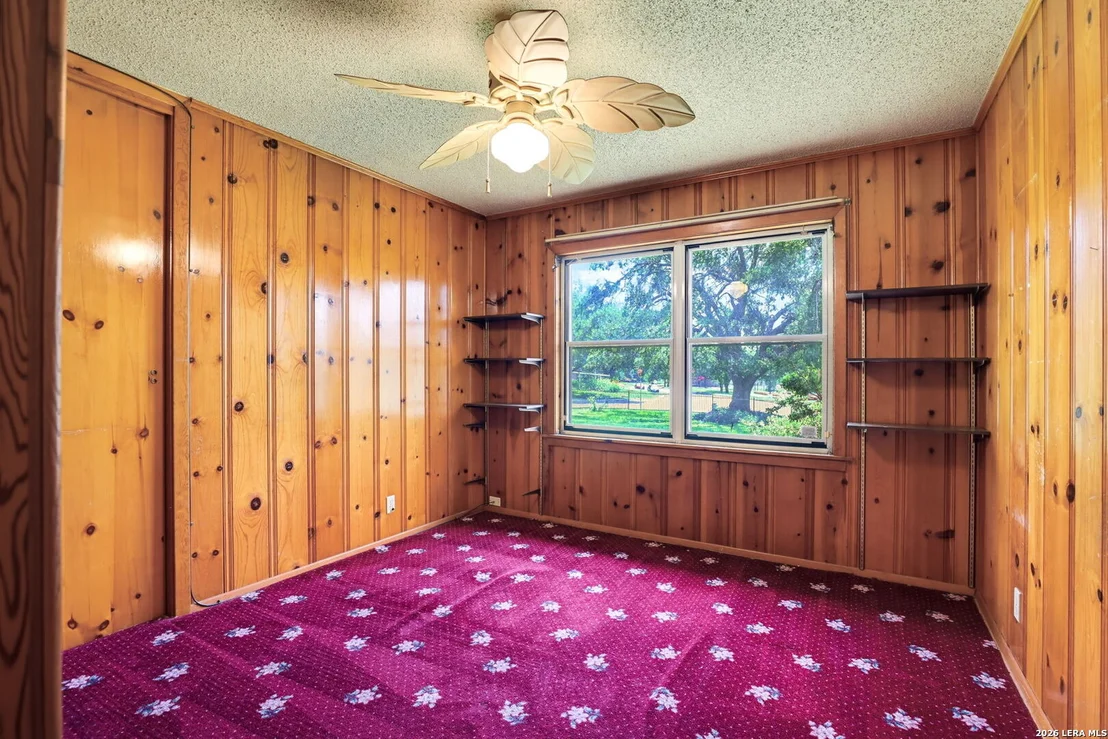 Photo of 610 PILGRIM DR