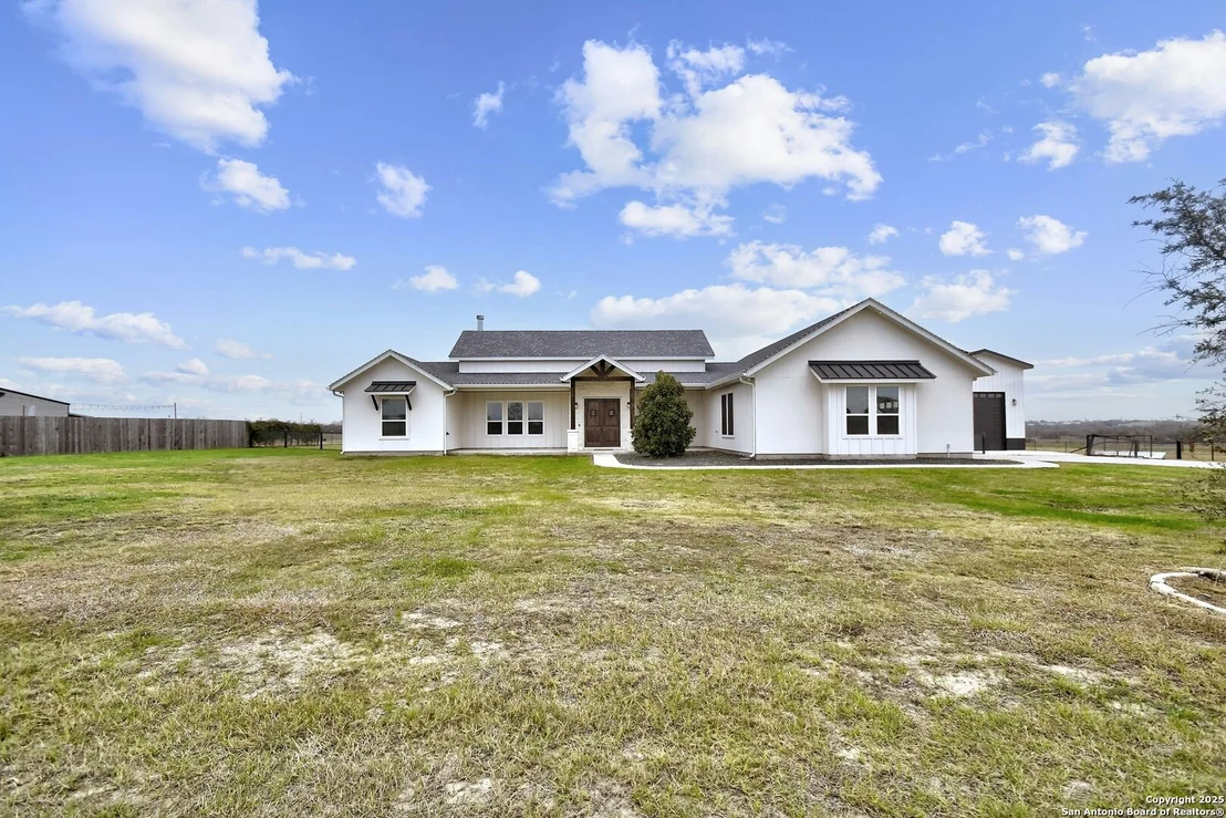 Photo of 138 RANCHERS WAY