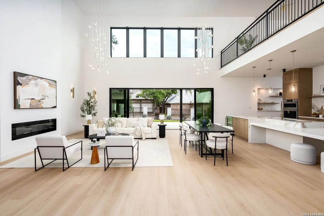 Photo of 16 GRANTHAM GLN