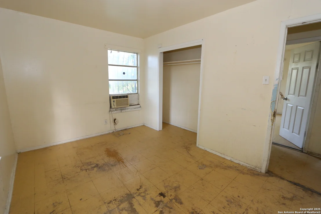 Photo of 655 Ferris Ave