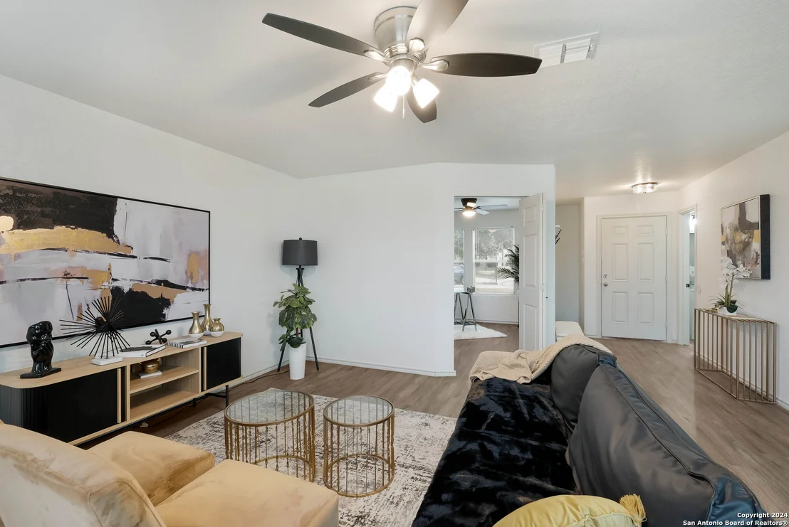 Photo of 8902 Catkin Meadow