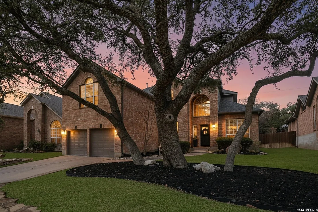 Photo of 823 Peg Oak