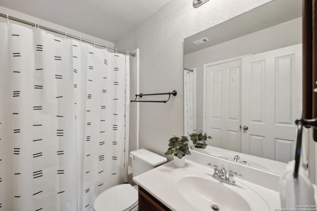 Photo of 1026 Tumbling Oaks