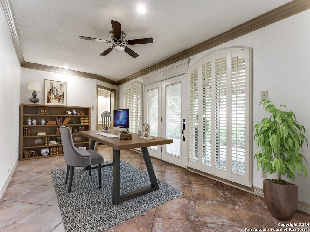 Photo of 10111 iron oak