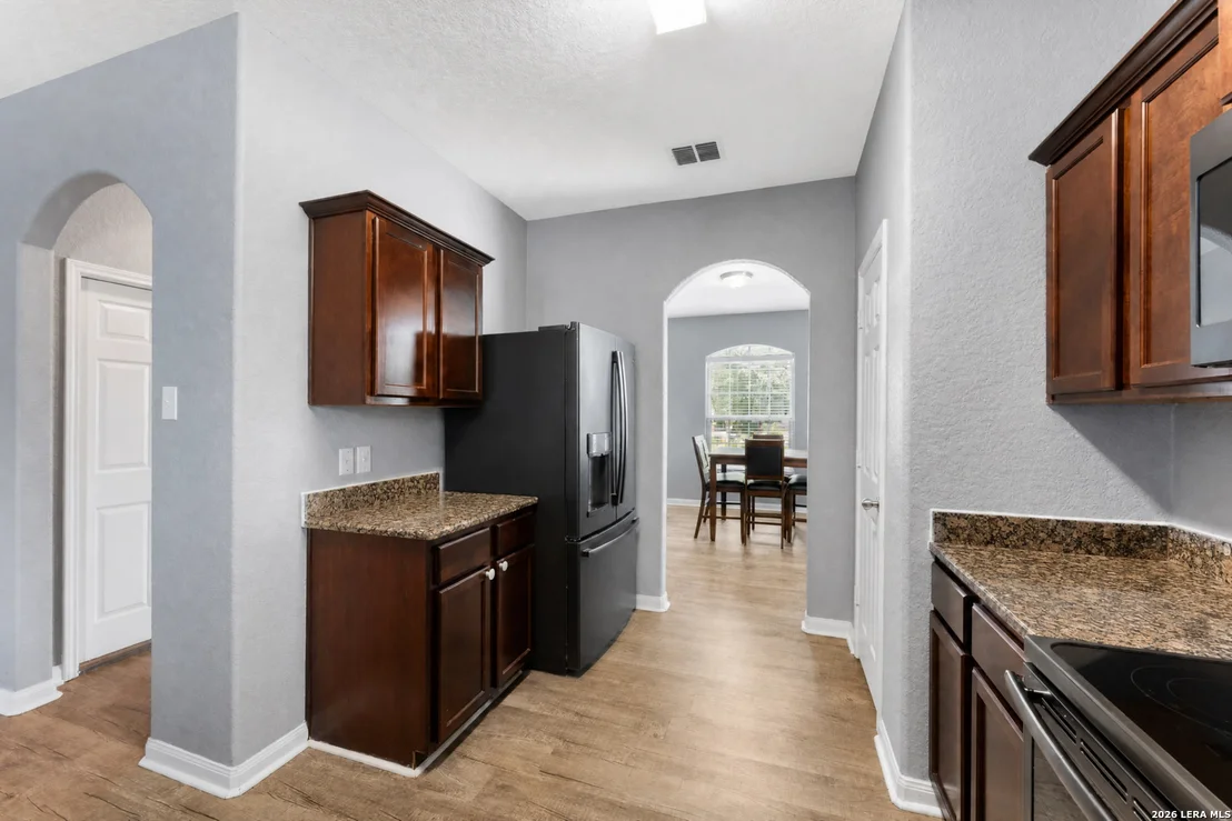 Photo of 6719 Luckey Tree