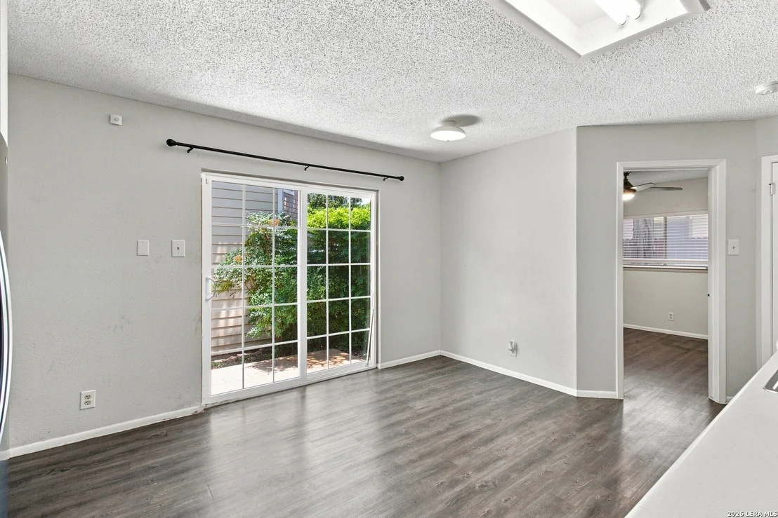 Photo of 13014 Cavern Park Dr
