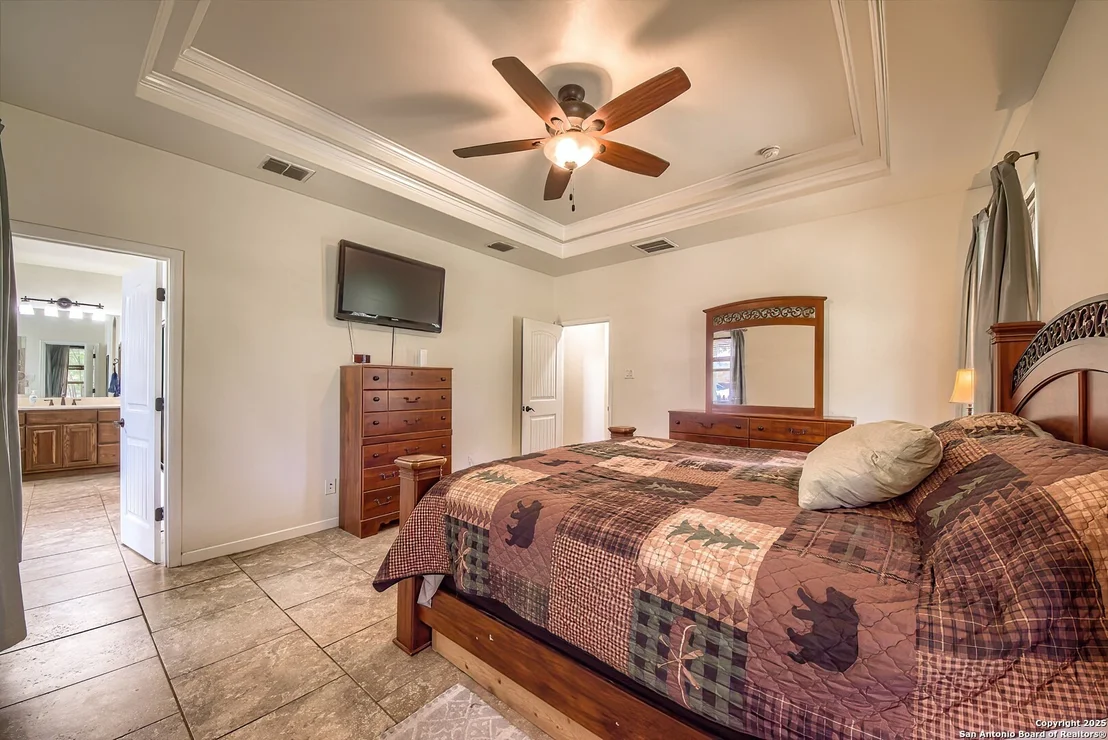 Photo of 141 Circle Six