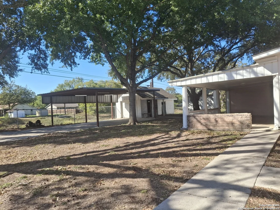 Photo of 3601 Vinecrest