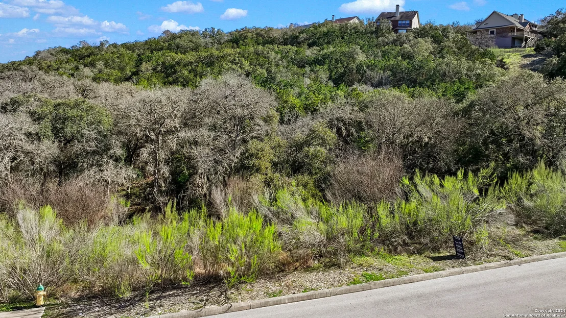 Photo of 602 WINDING RAVINE