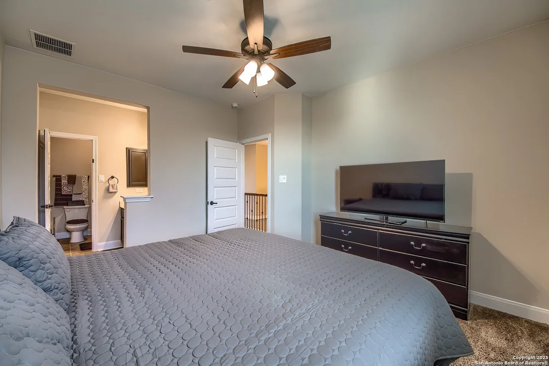 Photo of 950 Lone Cypress
